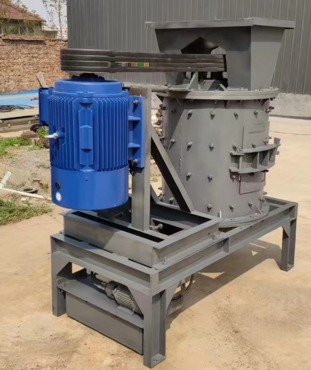 Máy nghiền cát nhân tạo