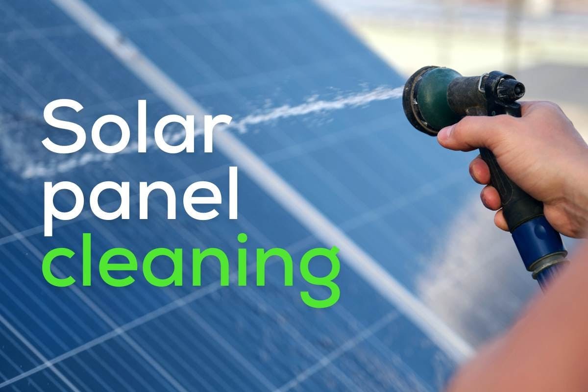 Dịch vụ vệ sinh tấm pin năng lượng mặt trời