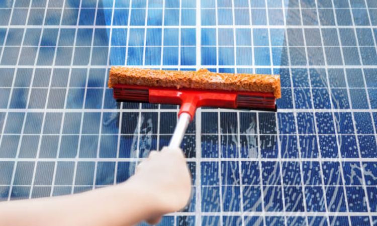 Bàn chải chổi vệ sinh tấm pin năng lượng mặt trời