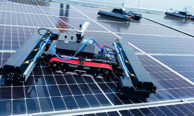 may rua pin nang luong mat troi (3) Robot vệ sinh pin năng lượng mặt trời